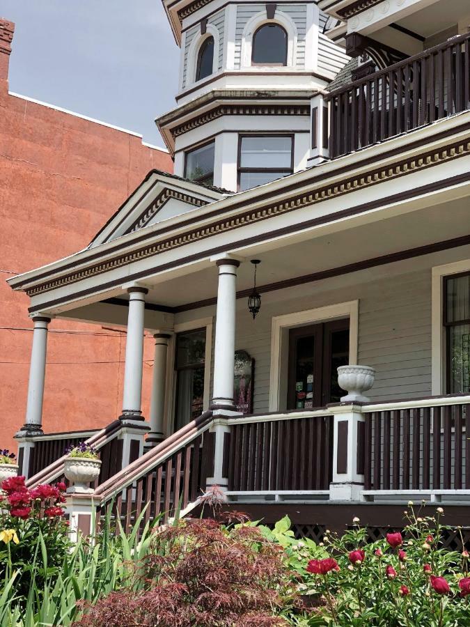 Mahogany Manor Bed & Breakfast Saint John Exterior foto
